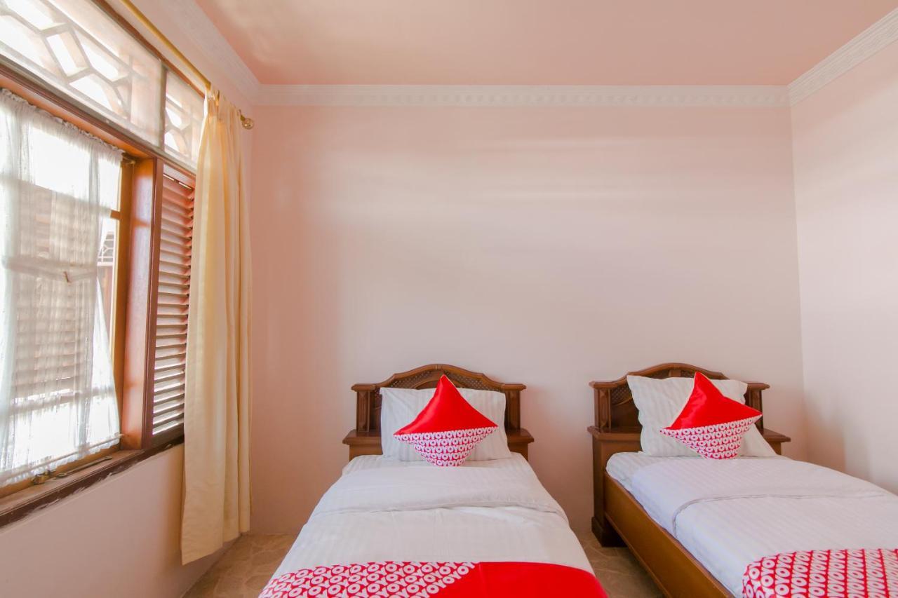 Oyo 2858 Vafa Guesthouse Cianjur Exterior photo