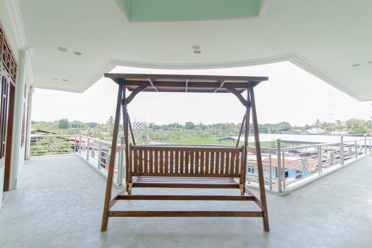 Oyo 2858 Vafa Guesthouse Cianjur Exterior photo